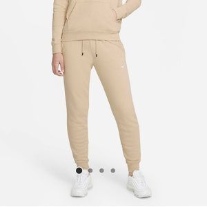 NWT Nike Essentials Fleece Sweatpants